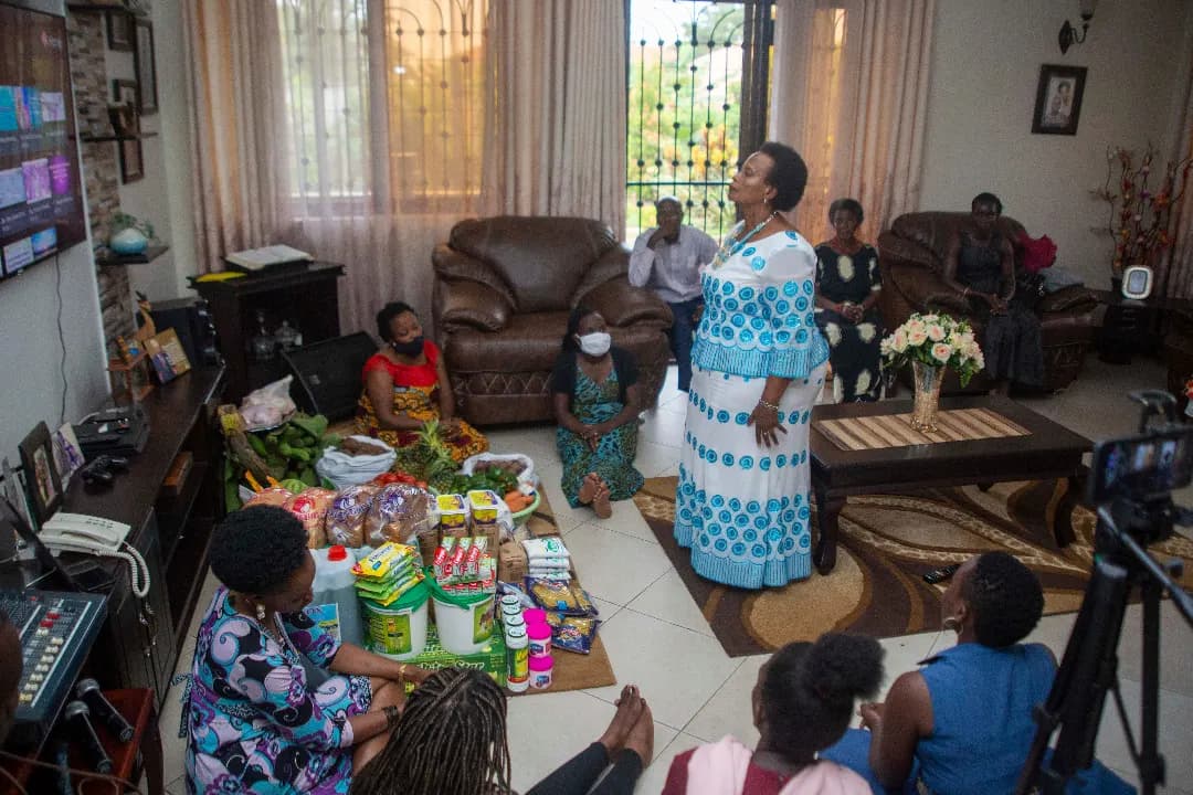 Ministry fellowship at home archive moment 4